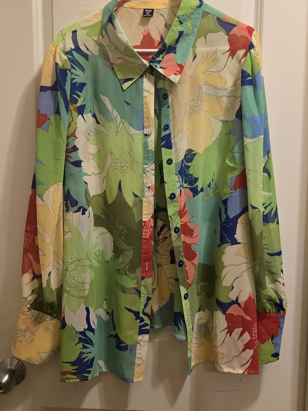 Plus Size Lioness Floral Print Long Sleeve Blouse in Green, Blue & Red